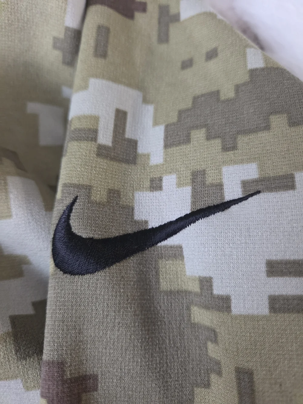 Nike Green Bay Packers Camo Pullover Hoodie - Desert Camo